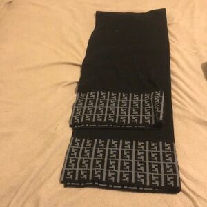 Fendi winter scarf